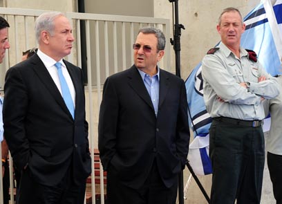 Netanyahu and Barak. Planning attack? (Photo: Ariel Hermoni, Defense Ministry) Netanyahu and Barak. Planning attack? (Photo: Ariel Hermoni, Defense Ministry)